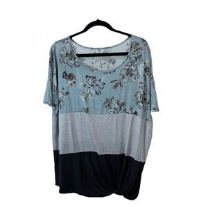 24/7 Maurices Striped Floral Short Sleeve Twist Front Top Womens Size XL Blue